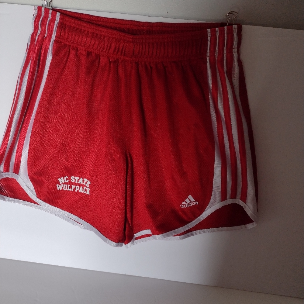 NC State Wolfpack Women's Shorts Size M Adidas Drawstring Waist 28-34 Inseam 5.5